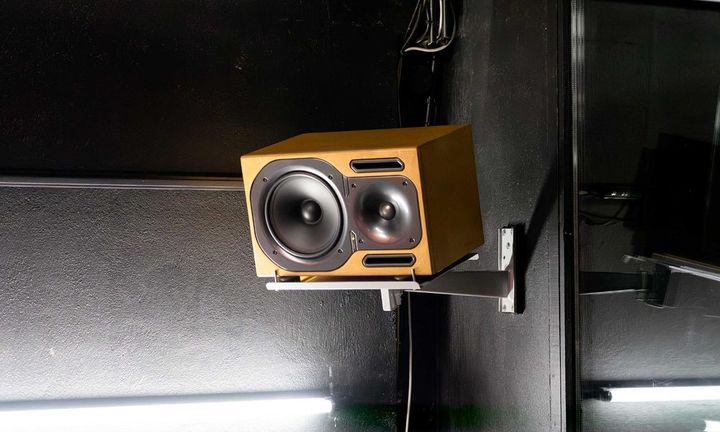 Panneaux LED du studio Chilling — 8 rue Saint-Fargeau, Paris